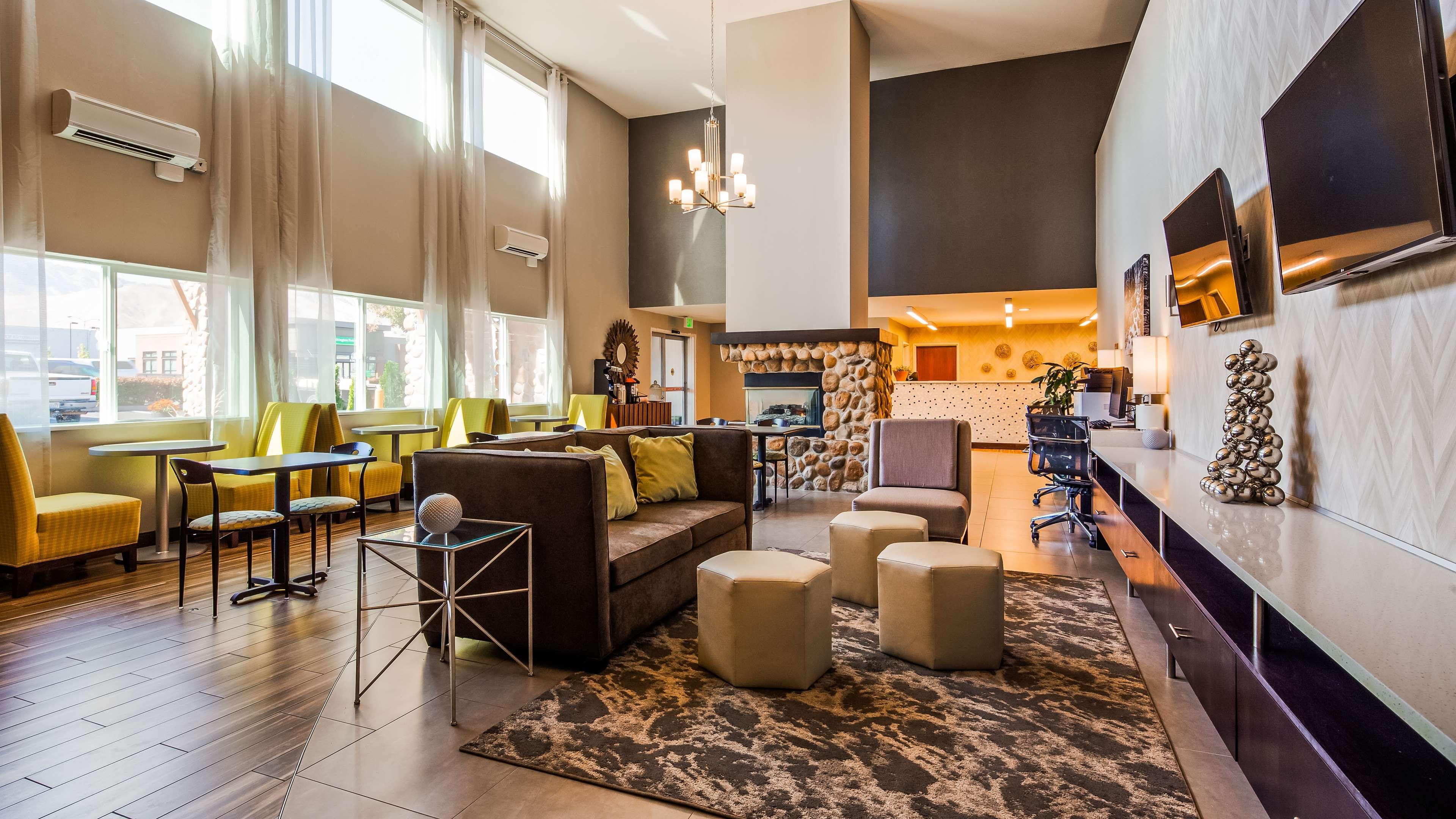 Best Western Plus Wenatchee Downtown Hotel Exteriör bild